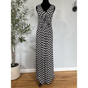 NWT Sami & Jo Black and White Chevron Maxi Dress Small Babydoll Smoked Waist